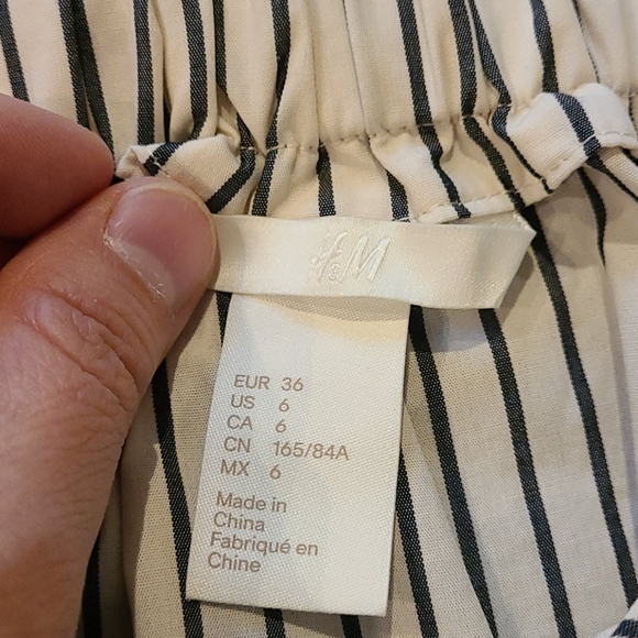 H&M Off the Shoulder Striped Top Sz 6 - Picture 9 of 12